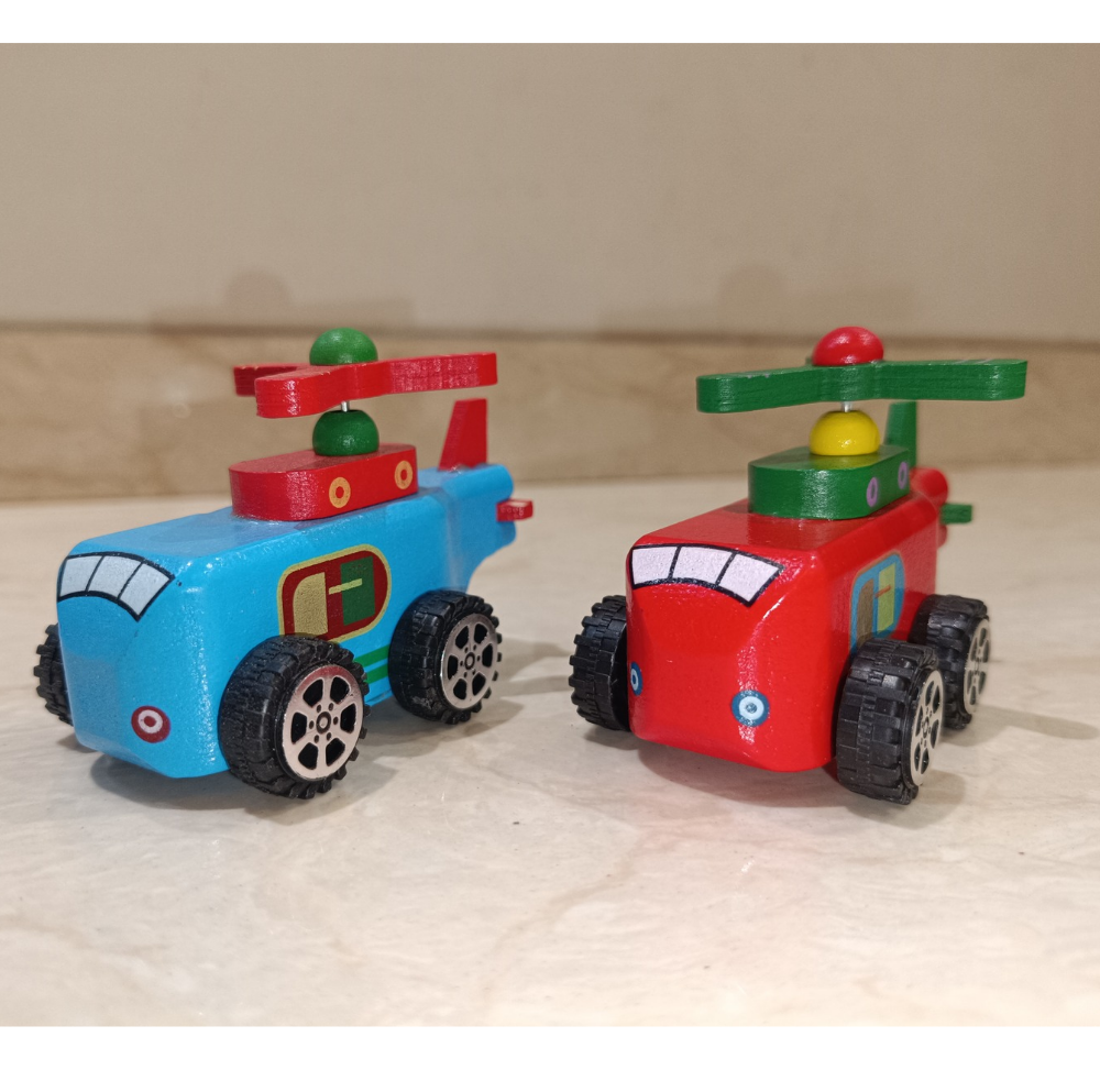 Wooden Pulling Helicopter